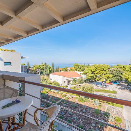Aminess Vival Velaris Resort スペタル エクステリア 写真