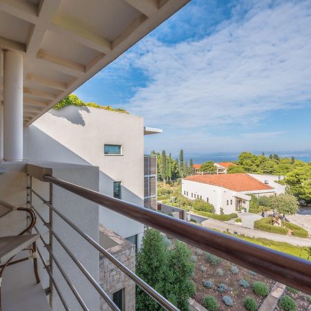 Aminess Vival Velaris Resort スペタル エクステリア 写真