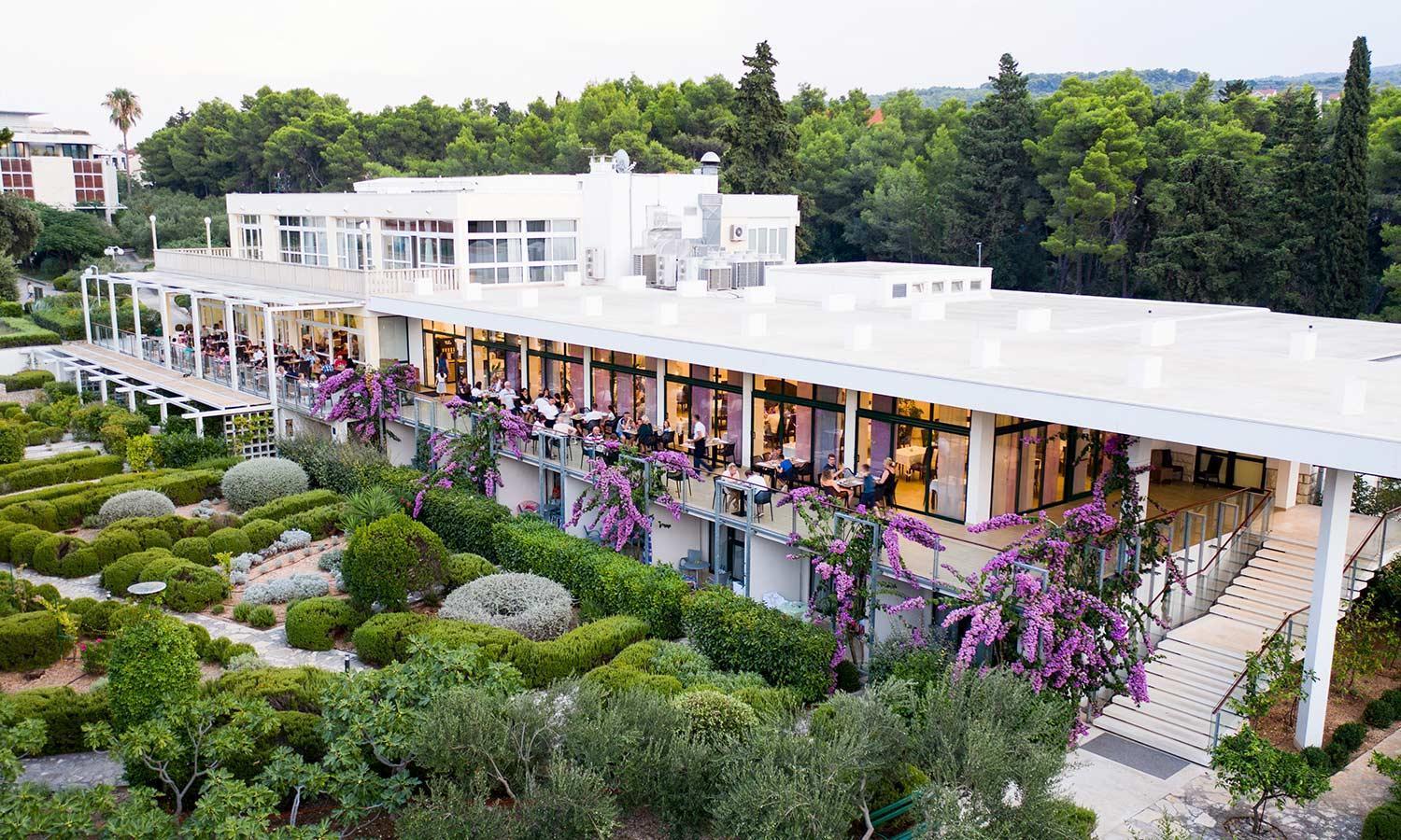 Aminess Vival Velaris Resort スペタル エクステリア 写真